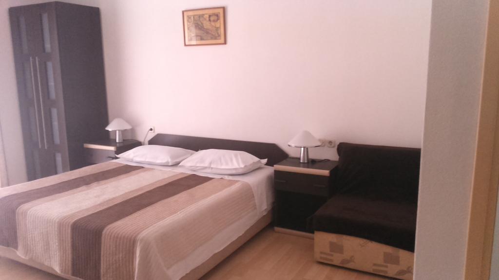 Apartments Lorenco Brela Extérieur photo