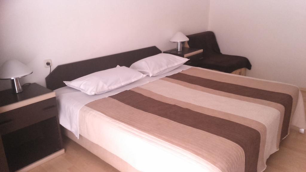 Apartments Lorenco Brela Extérieur photo